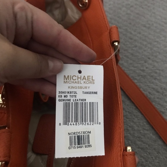 Michael kors purse - Picture 5 of 5